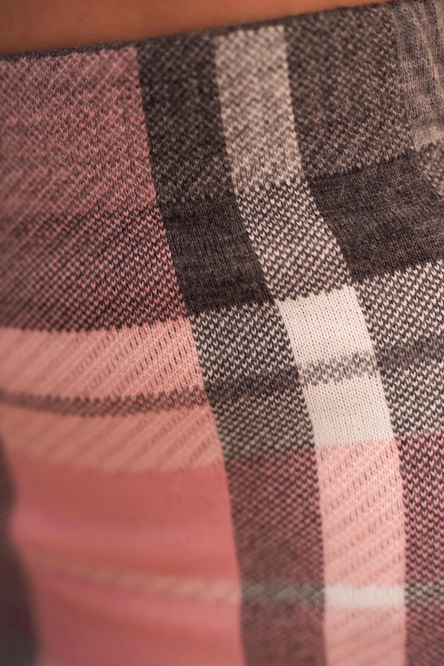 CARINA Plaid Skirt for Women - High-Waist, Knee-Length, Classic Checkered Design