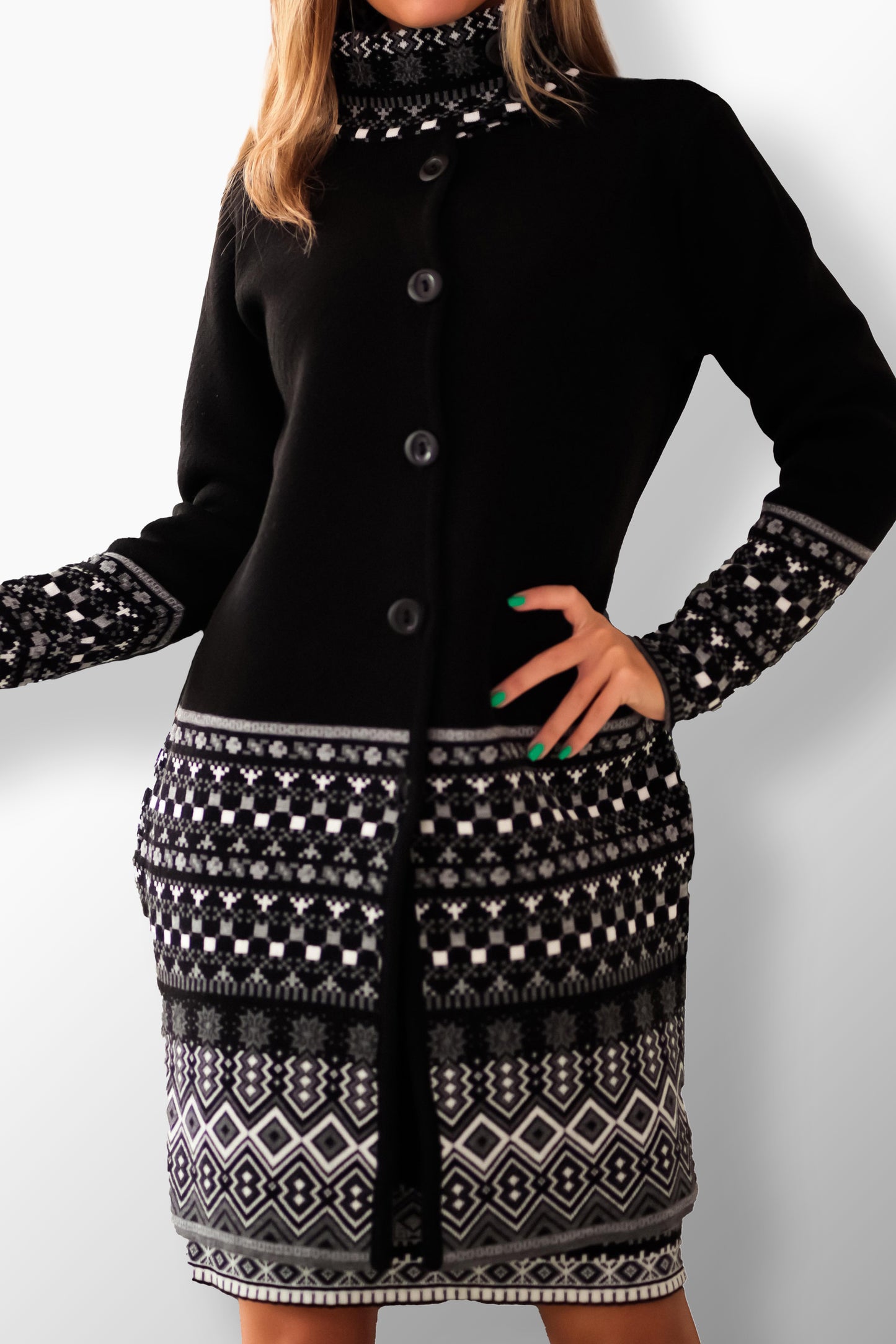 ZSELJANA Women's Long Knitted Coat with Pockets and Button Closure - Lightweight Winter Coat for Chilly Days